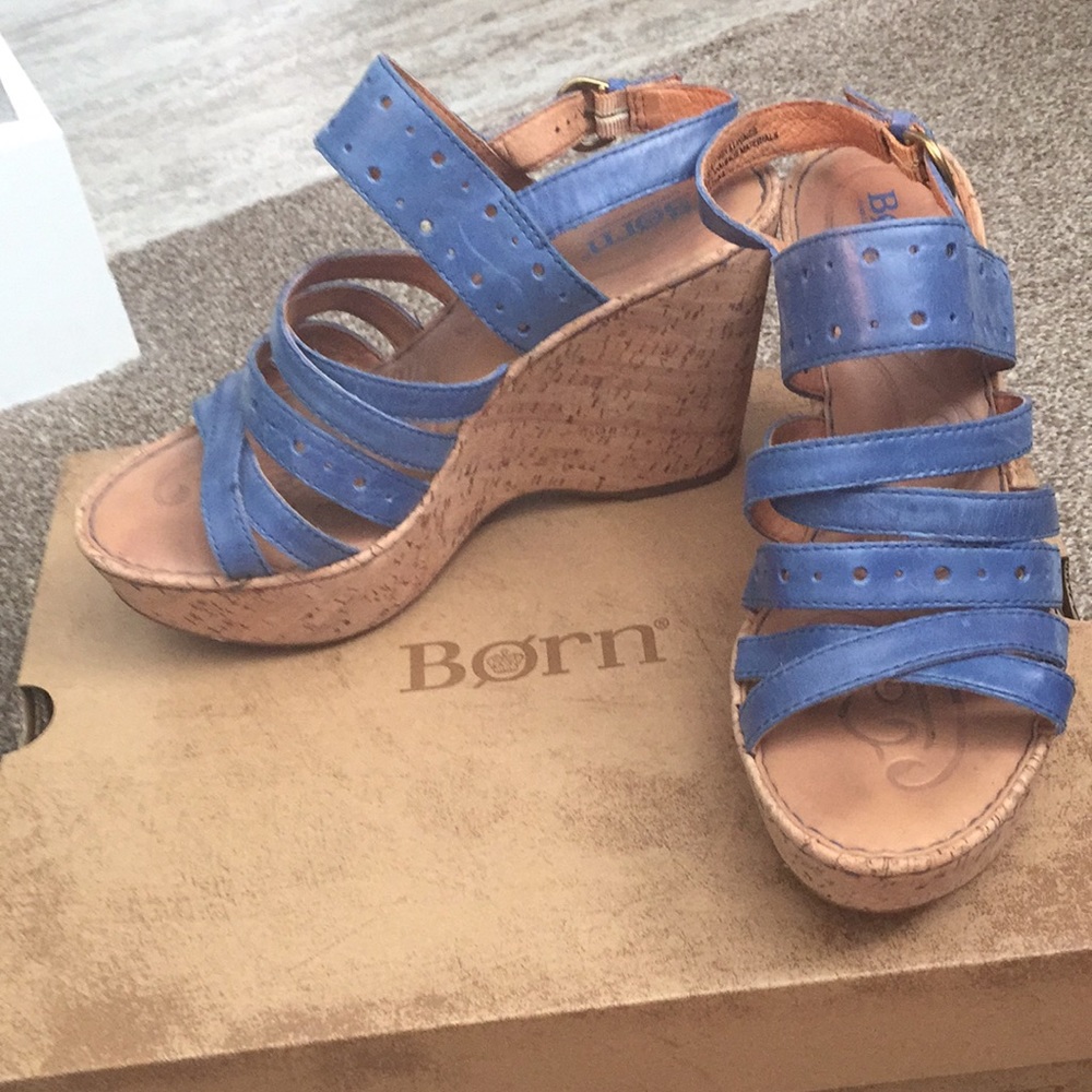 Born Marlys Wedges in Blue. Size 8.